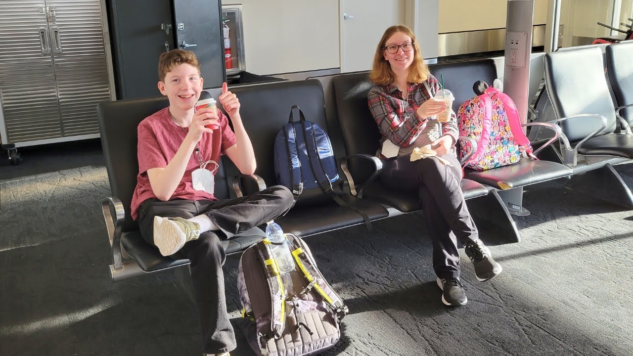 We Took DELTA AIRLINES & MEARS CONNECT From Minneapolis to Disney's POP CENTURY RESORT!