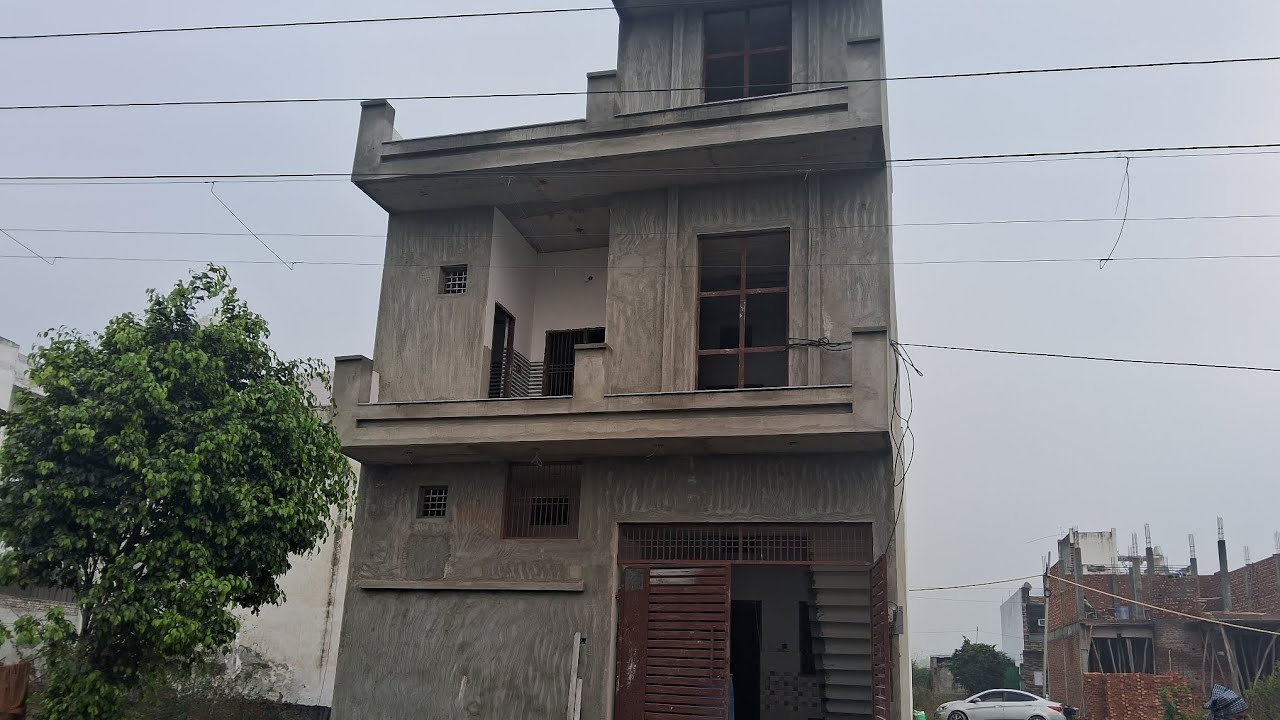 MODIPURAM MEERUT DUPLEX  NEAR MATRO STATION  7060814084