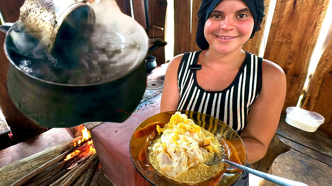 CAFÉ DA MANHÃ FEITO NA PANELA DE FERRO-A FOROFA DE OVO CAIPIRA DA ELLEN
