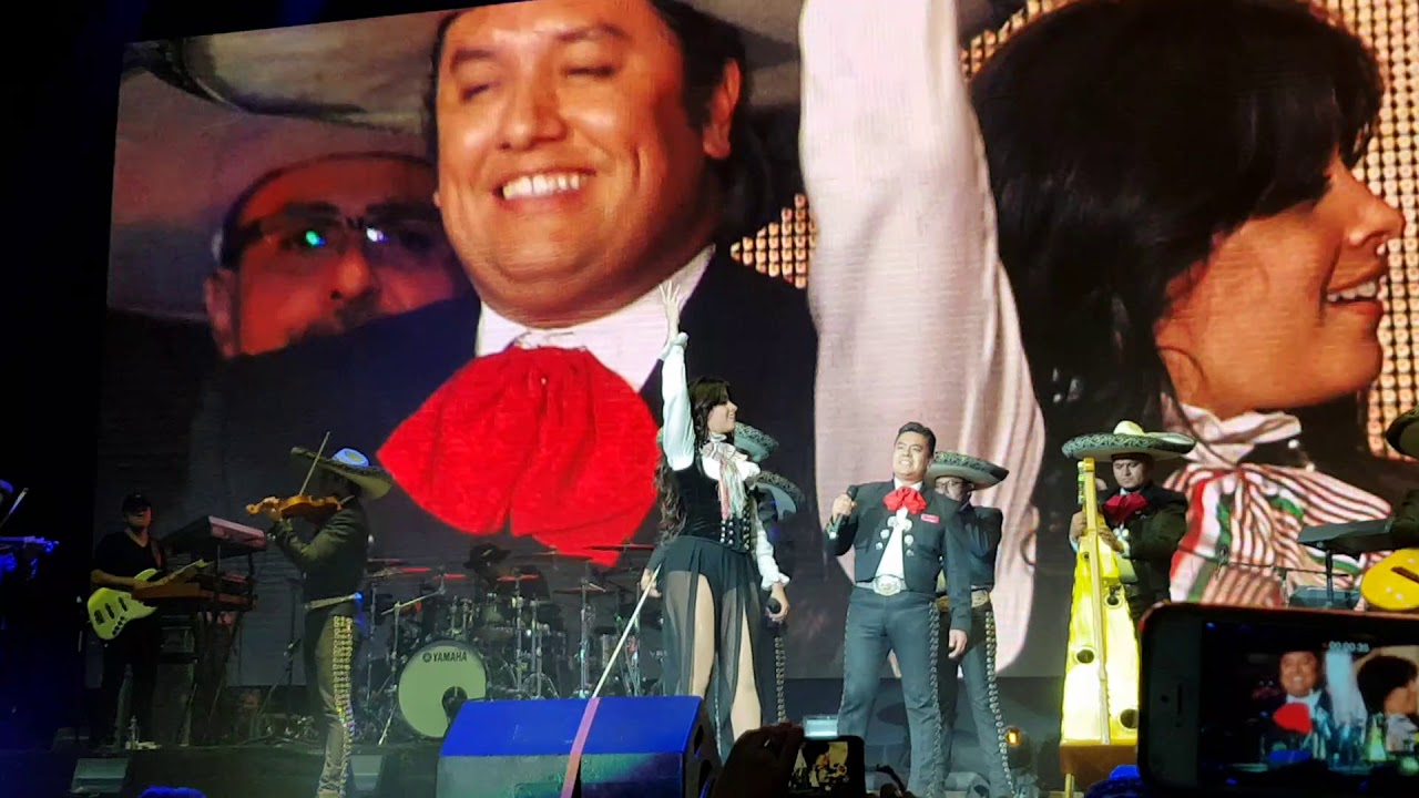 Camila Cabello - México en la Piel (mariachi) NBTS Tour CDMX 2018