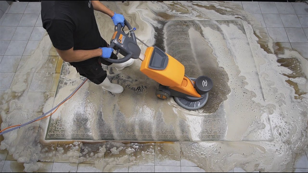 BŁOTNISTE RZEKI CZARNEJ WODY Z GŁĘBIN PIEKŁA 😲 wypływały z tego dywanu podczas dogłębnego prania 💪😍💦