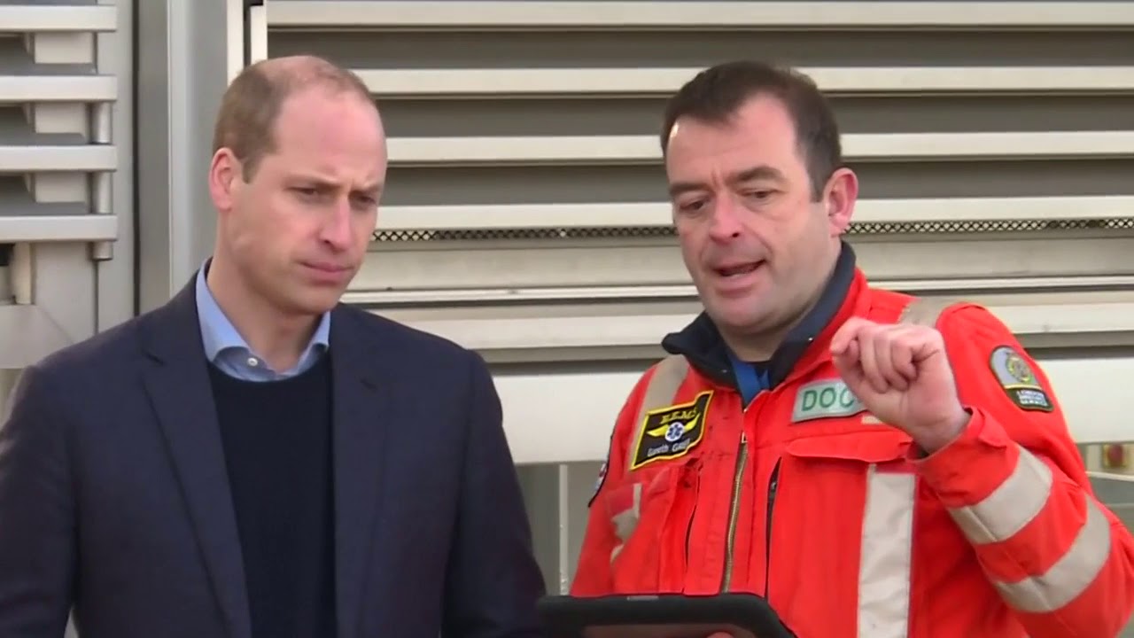 Prince William flies with London Air Ambulance service