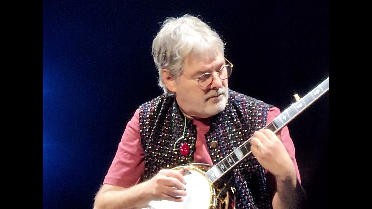 Bela Fleck Christmas Melody 12-12-25 Philly