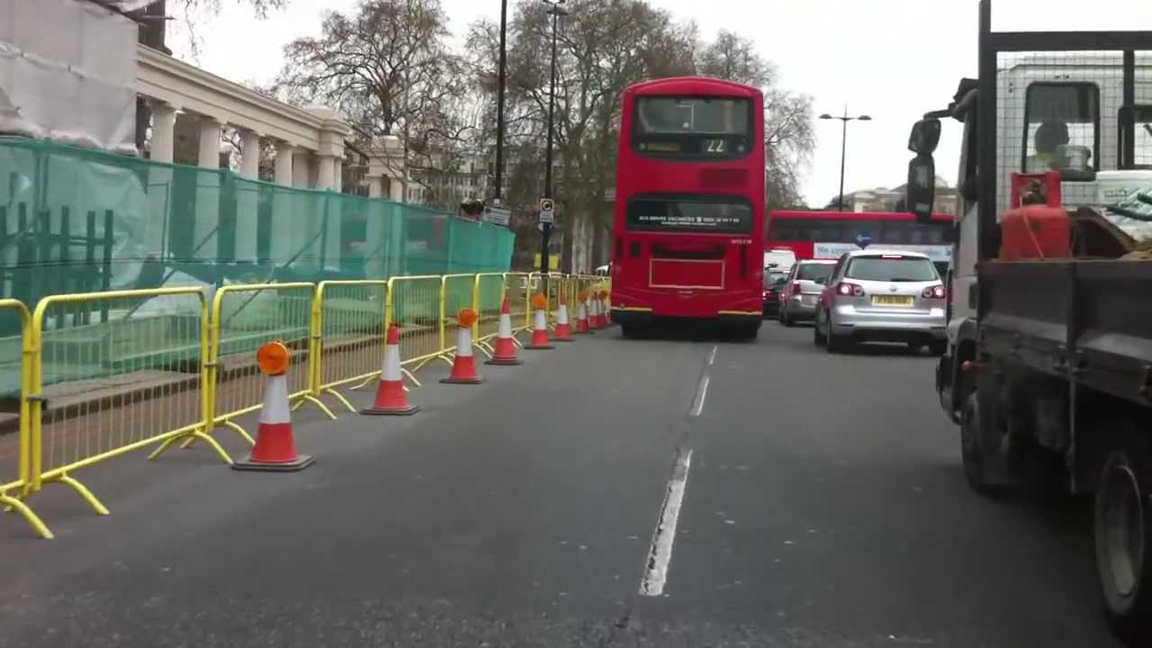 London streets (5.) - Picadilly - Hyde Park corner - Buckingham palace - Lambeth bridge