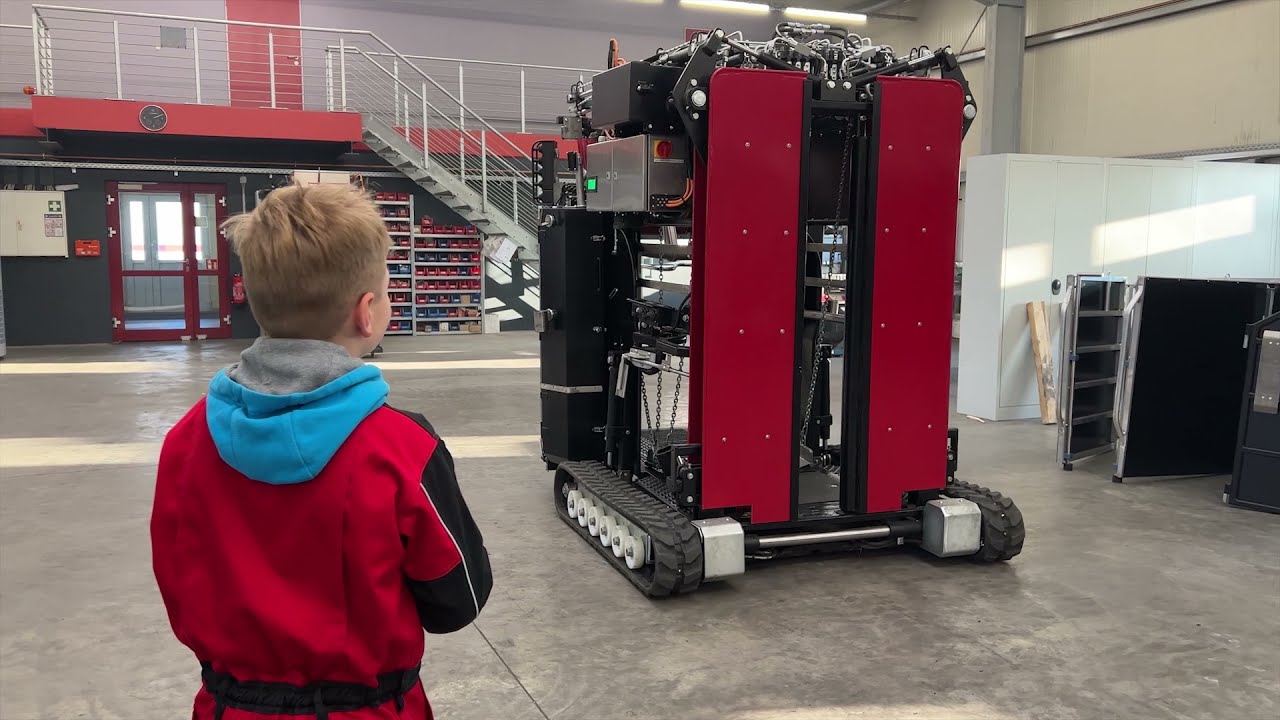 Hydraulischer Klauenpflegestand HY600RT - Klauenstand kinderleicht mit Funkfernbedienung steuern