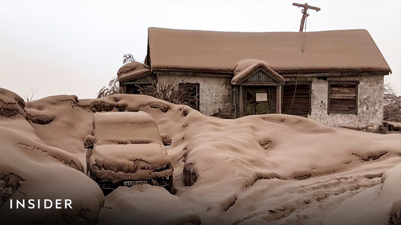 Volcano In Russia Covers Villages In Ash After Eruption | Insider News
