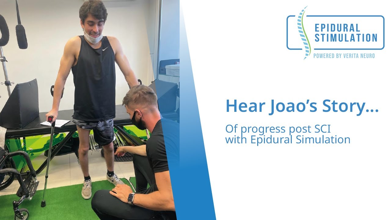 Joao, T9 spinal cord injury patient, talks with Medical Director Dr Nasir about his treatment.