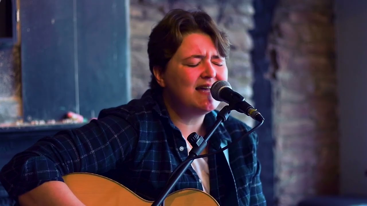 Frankie Wesson - Valentine's (live session on Tiwn and Vision)