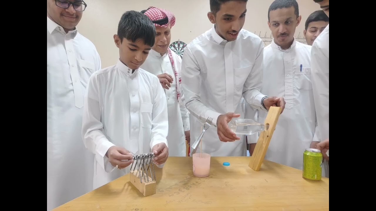 تقارير مصورة لأنشطة مدرسة القارة الثانوية