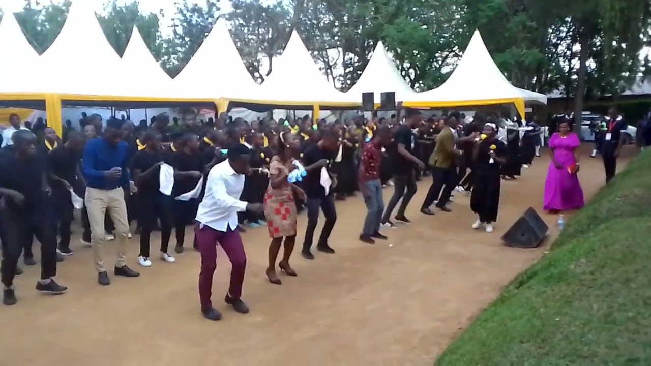 praise and worship jam at vine high school with Primacy original guitarist on it