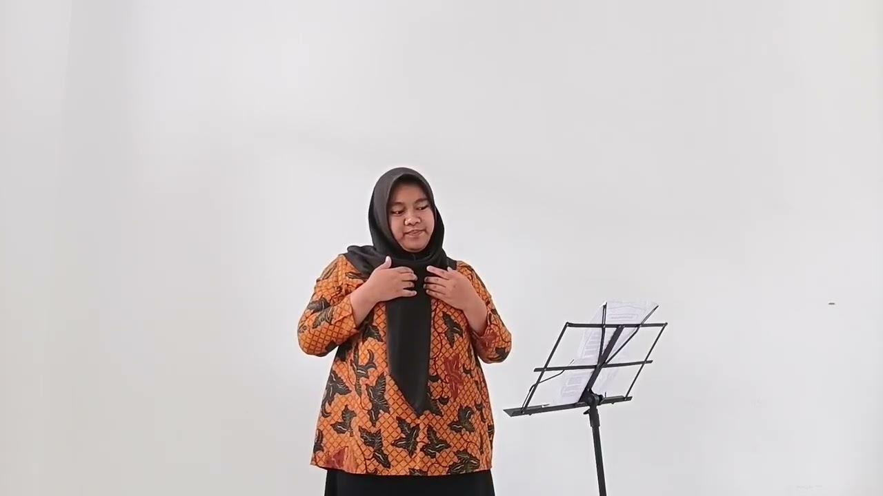 Pembacaan Puisi Kawarang Bekasi Oleh Nuri Maulida SMKN 1 Cugenang