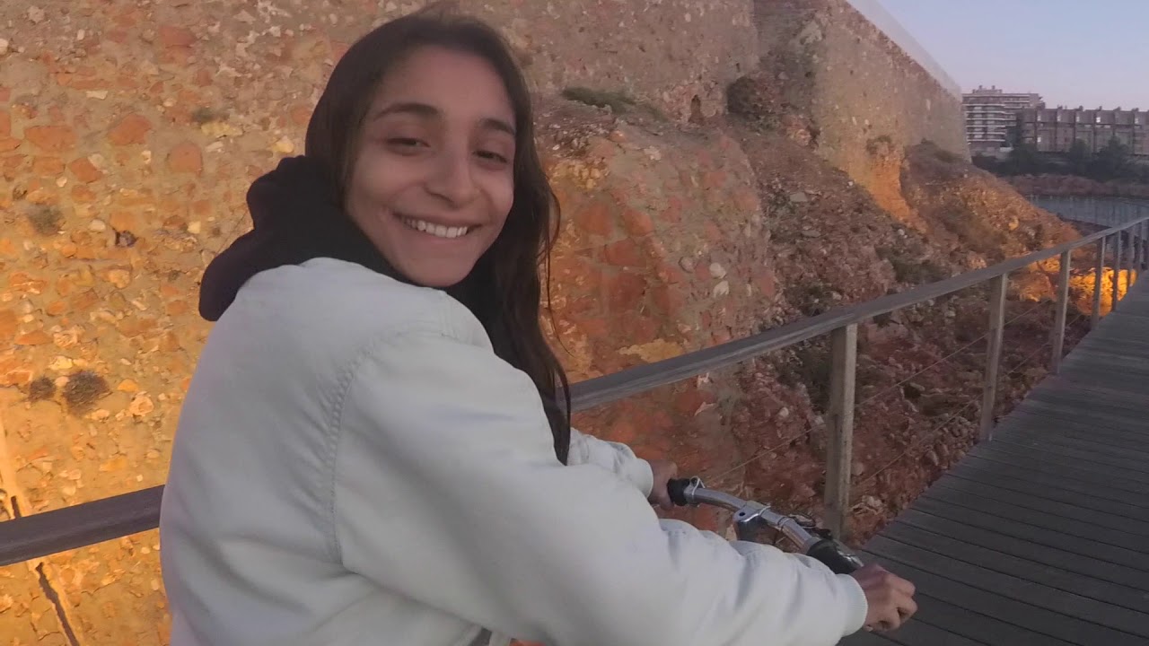 El poema de la rosa als llavis