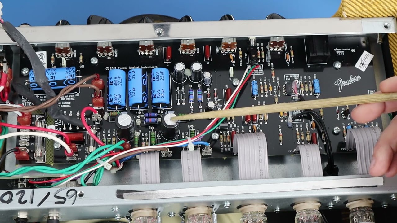 Fender Blues Jr IV - В чём разница?