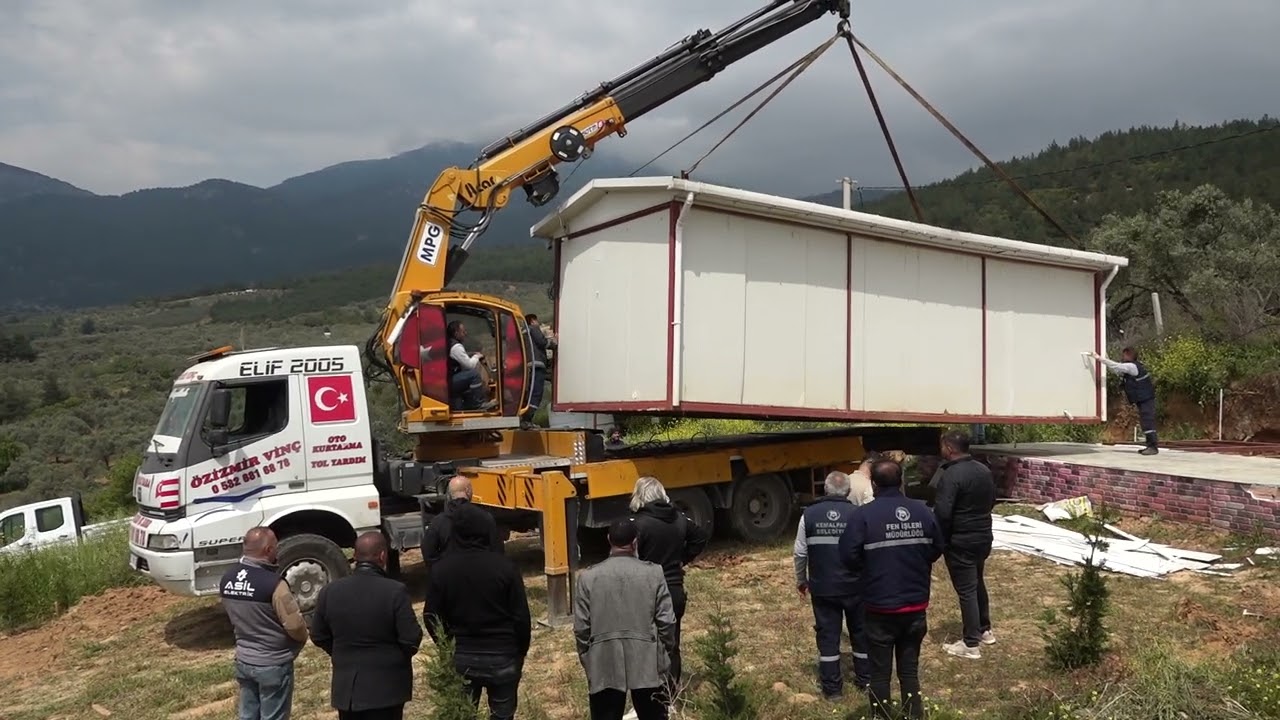 KAÇAK YAPILARIN YIKIMINA BAŞLANDI