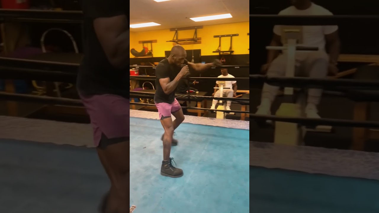 OLD SCHOOL TRAINING CHAMP FIGHT DATE COMING SOON 6/0 #bbc #bba #boxing #boxing #mma #muaythai #boxeo