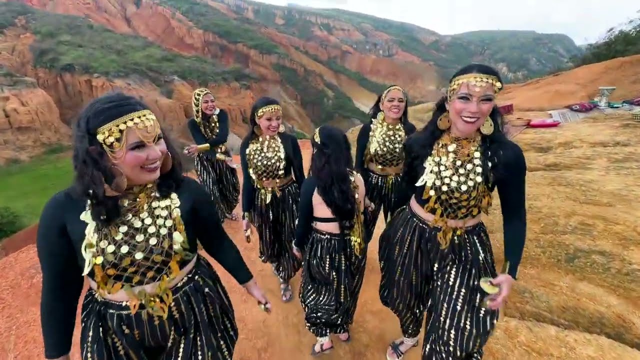 Gawazhee: conquistadoras con su danza