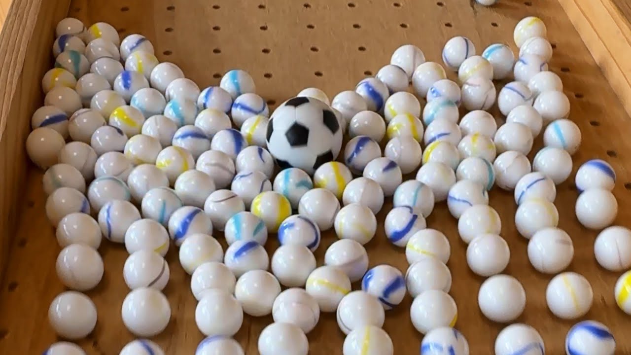 Make a marble run course using lots of colorful balls. (Rainbow carpet course) #ASMR