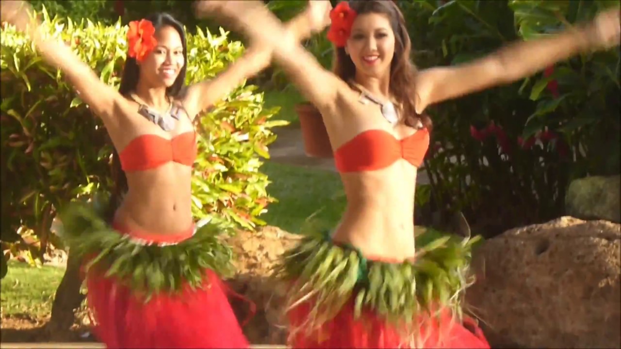 Hula Dancers in Poipu, Kauai