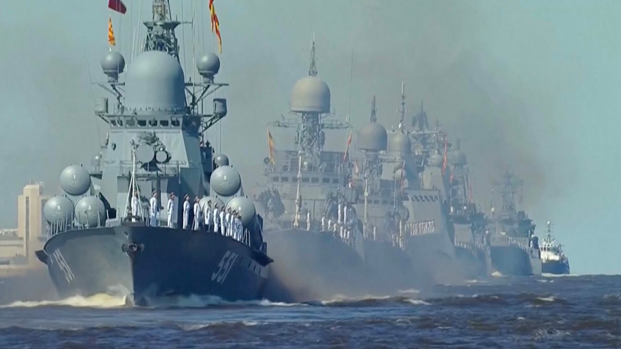 Russia marks Navy Day with a military parade