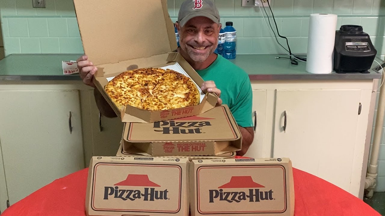 Гигантский челлендж Pizza Hut Pizza (13 000 калорий!!)