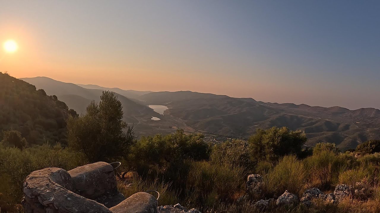 Οδήγηση  Γωνιές πεδιάδος προς Αγία Μαρίνα (Στόλους) - Αγροτικός Δρόμος κάτω από το Οροπέδιο Λασιθίου