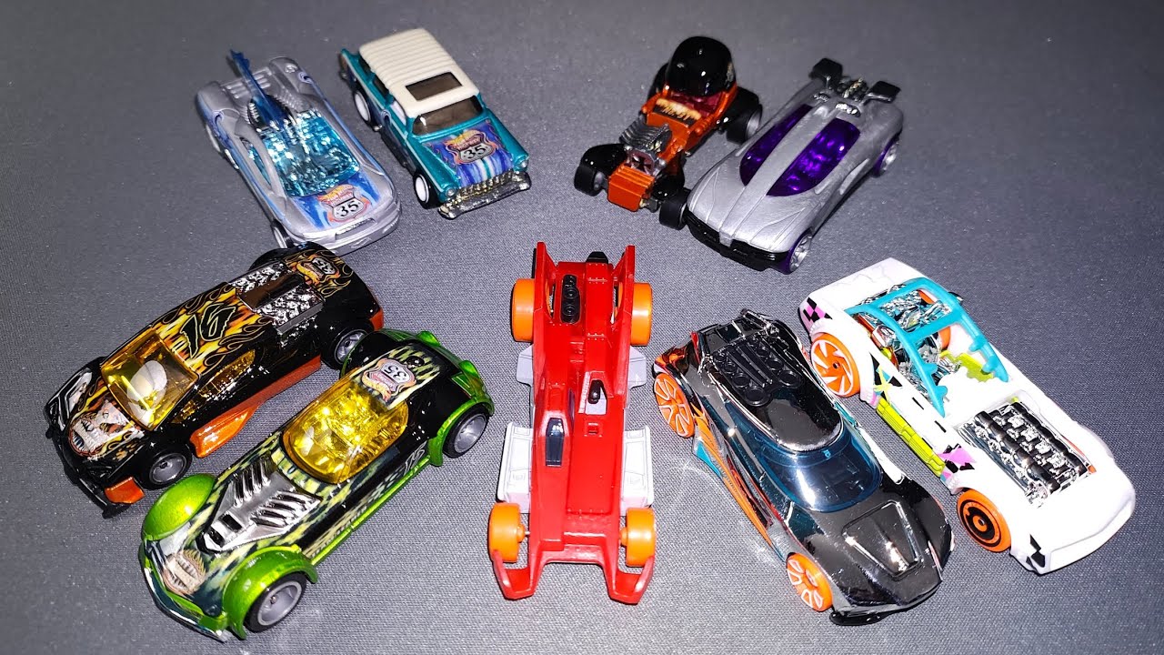Opening some cars for my display cases with some new A case hot wheels 