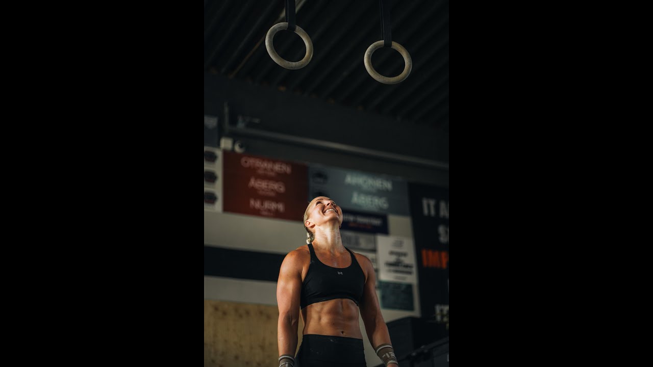 Constantly Consistent Podcast Episode 4 - Nelli Nurmi - The Weightlifting Advantage in CrossFit