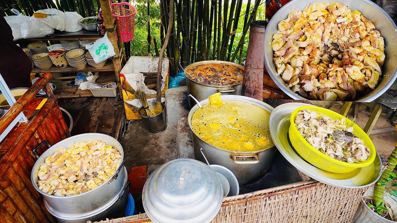bất ngờ xem quy trình sơ chế món bún cá không giống ai, sạch đến bất ngờ