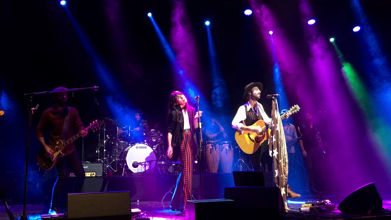 Leiva & Daniela Spalla - Cuando te muerdes el labio (En vivo - Plaza Condesa)