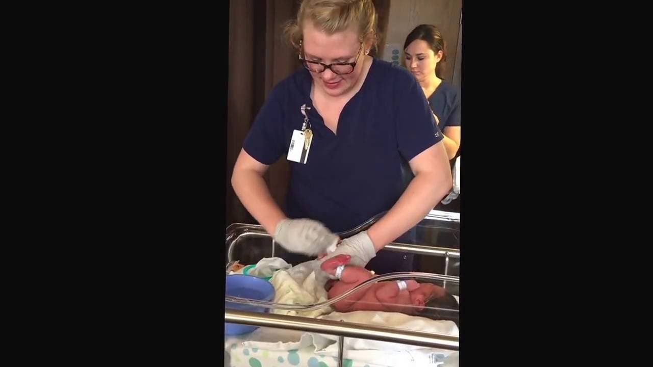 Robyan first bath 2016Born