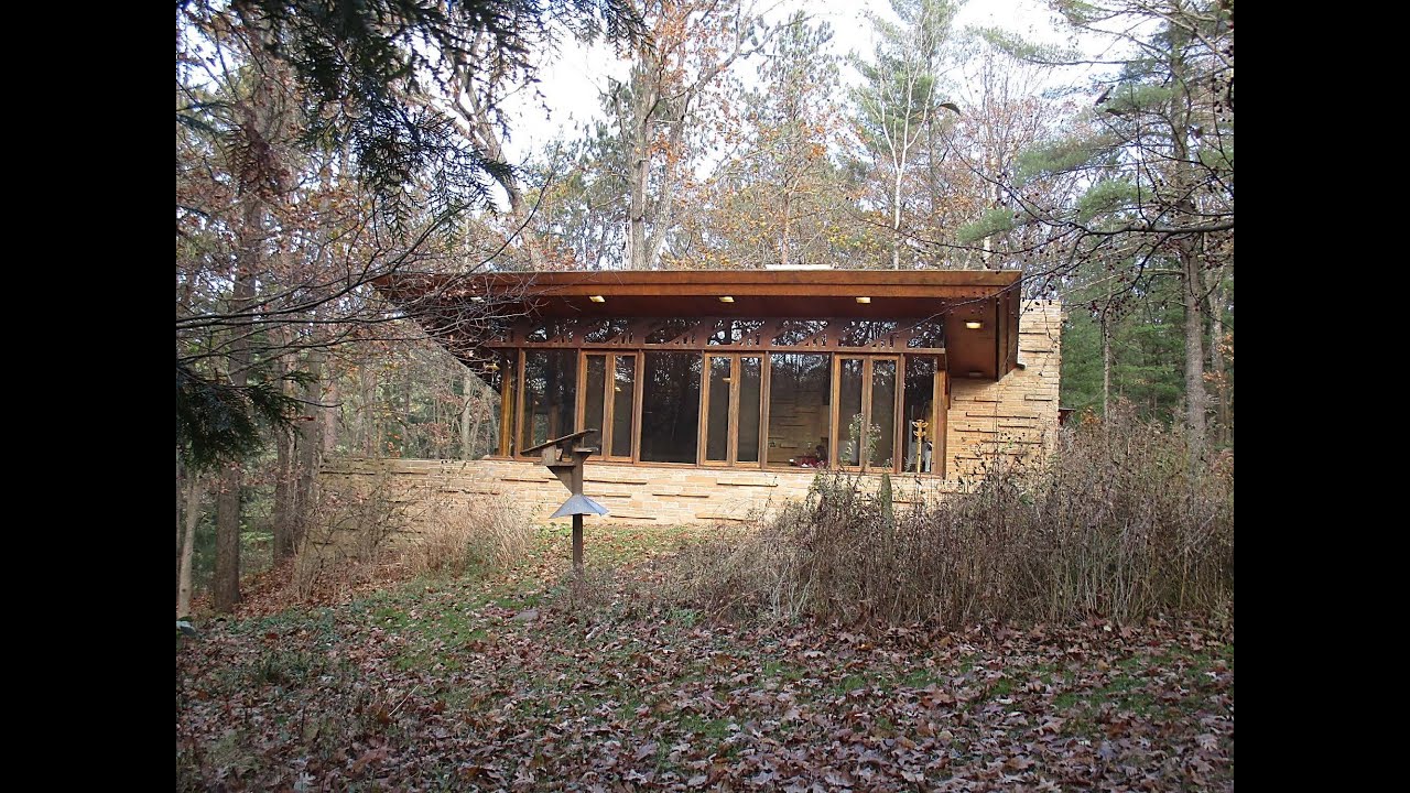 Architect Frank Lloyd Wright's Seth Peterson Cottage, Mirror Lake, Wisconsin