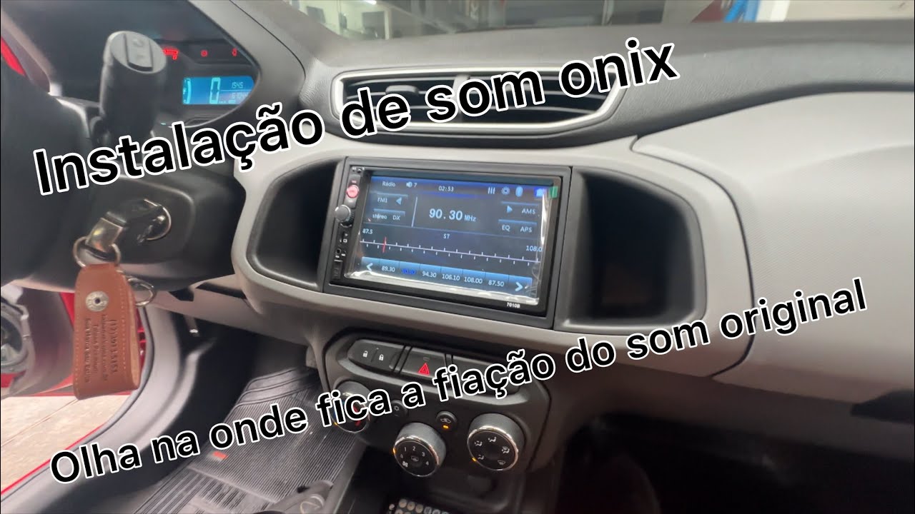 Chevrolet ônix central multimídia e olha onde estava a fiação original do som