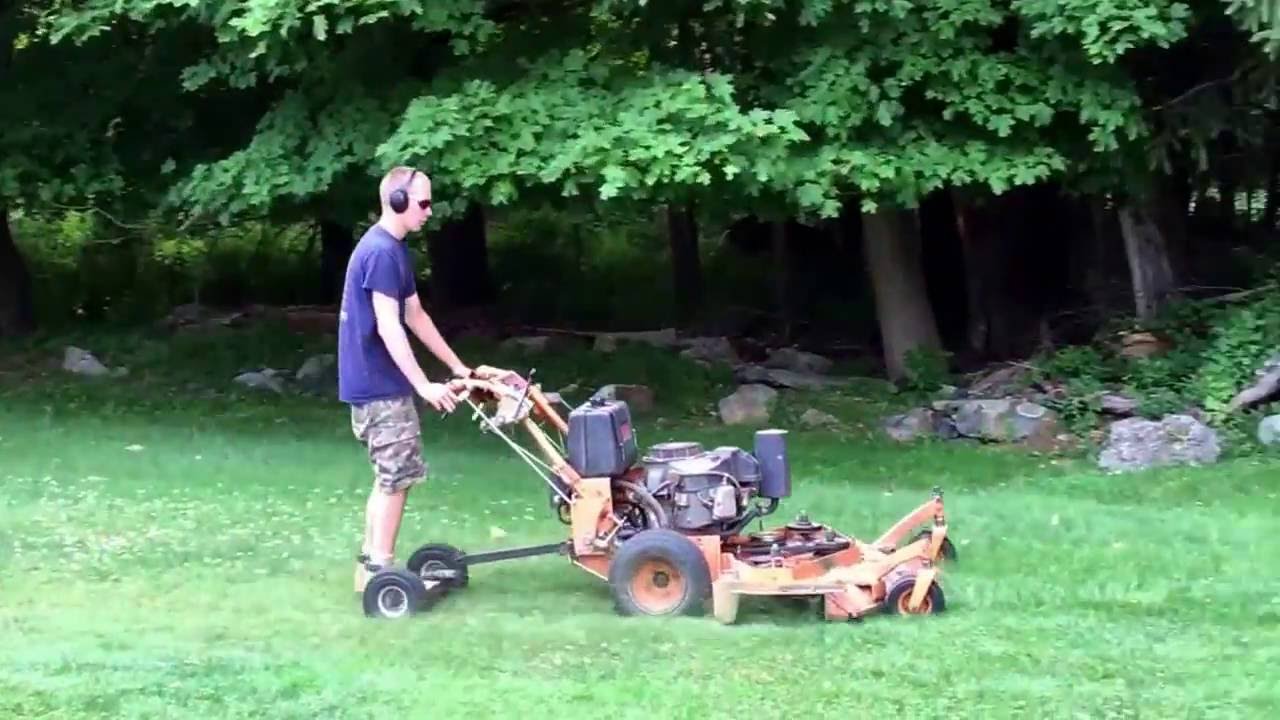 Scag swz mowing