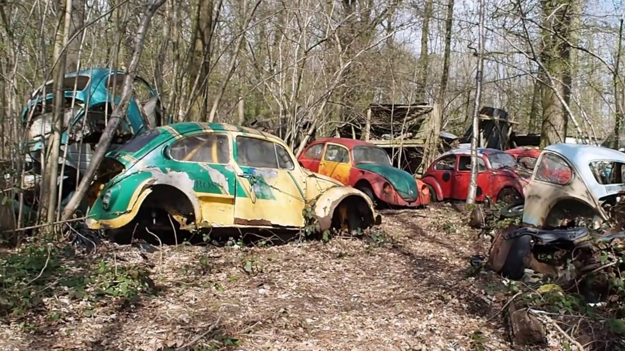 Looking for Herbie - Lost in the woods - Abandoned vw in Belgium - Urbex