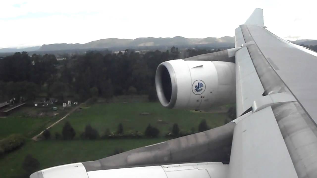 Air France A340 Landing Bogotá (HD Video)