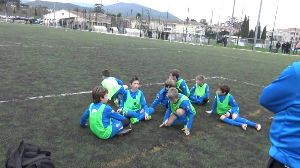 Match de football de gala osm u9 contre u10 le 19 12 2015