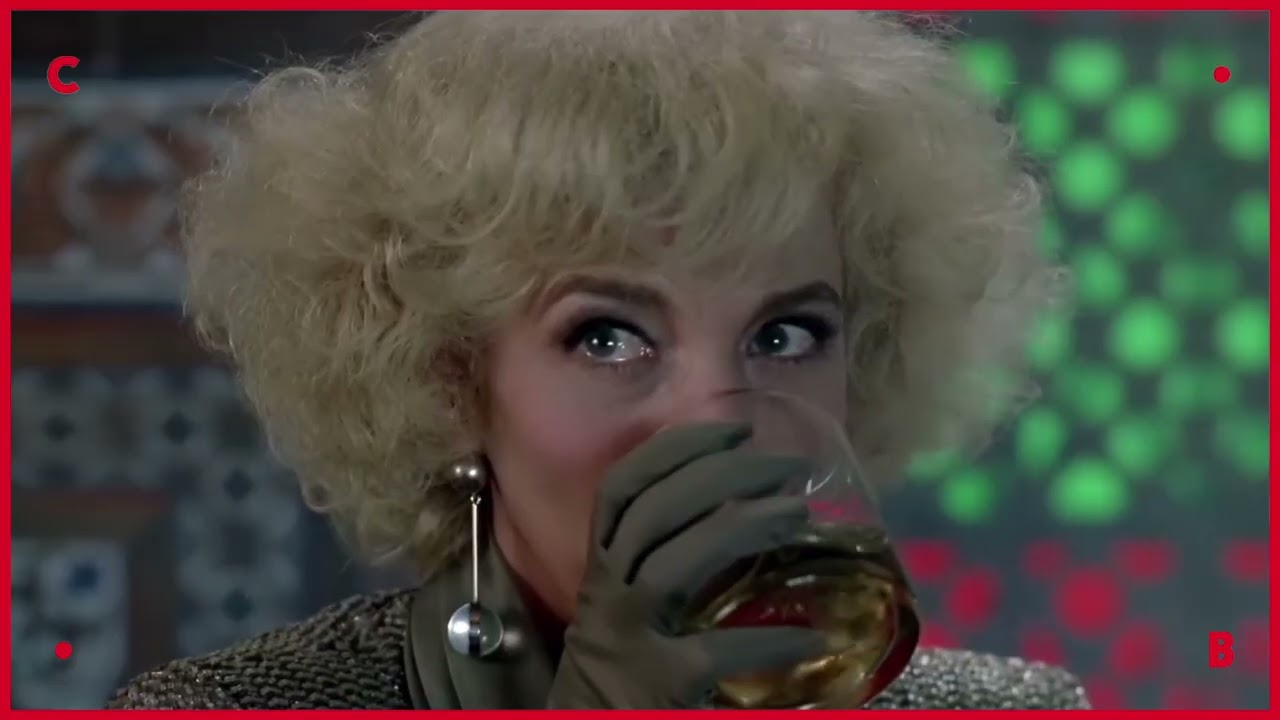 TACCHI A SPILLO ● un film di Pedro Almodóvar