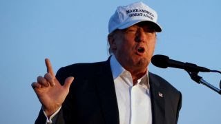 Media slam Trump birther event