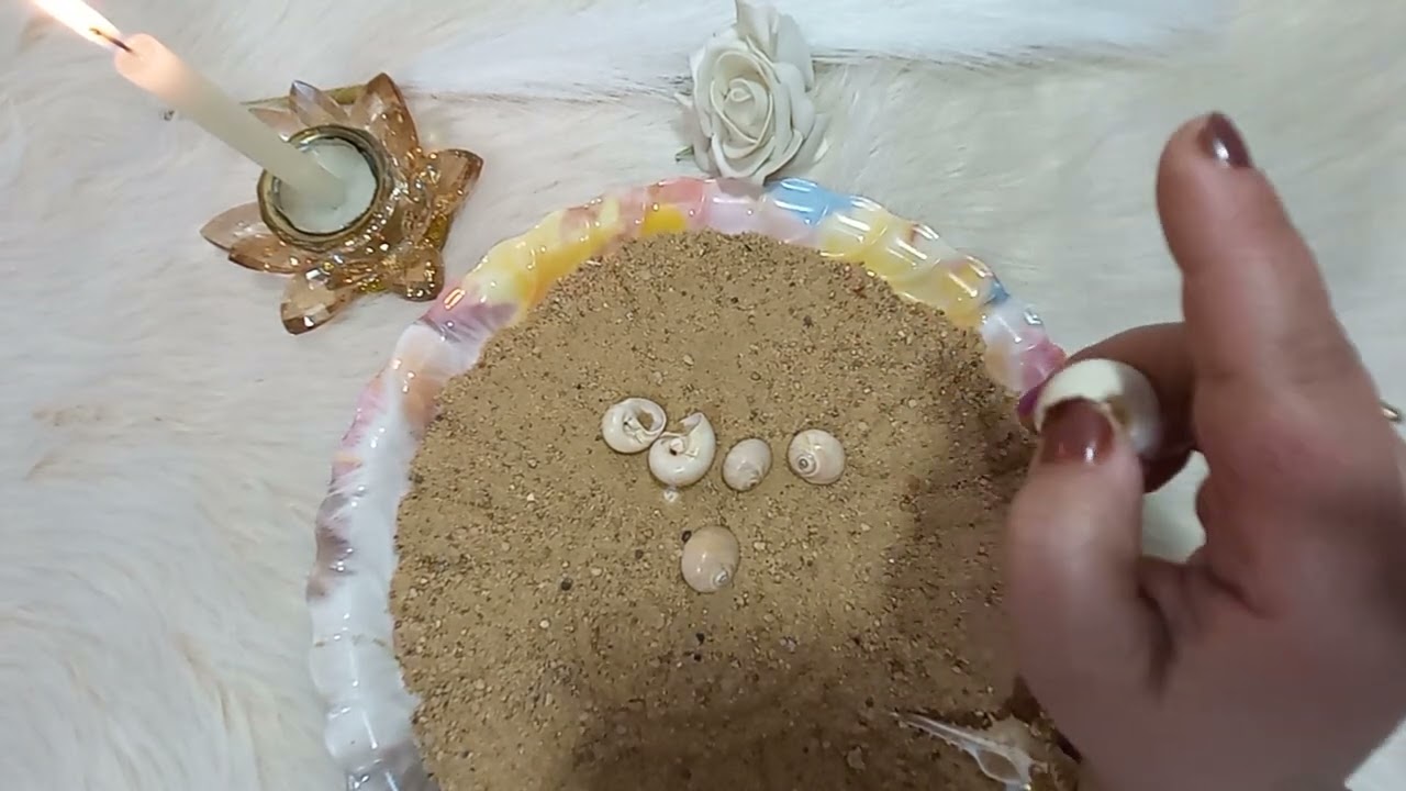 القراءة بالرمال والودع لبرج العقرب 🦂💗🩷