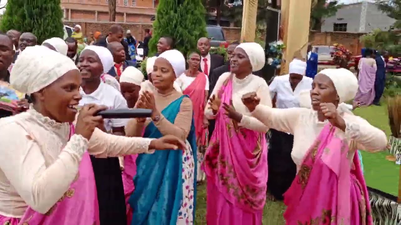 YAKOZE IMIRIMO NTARI GUKORA#GOSPELRWANDA