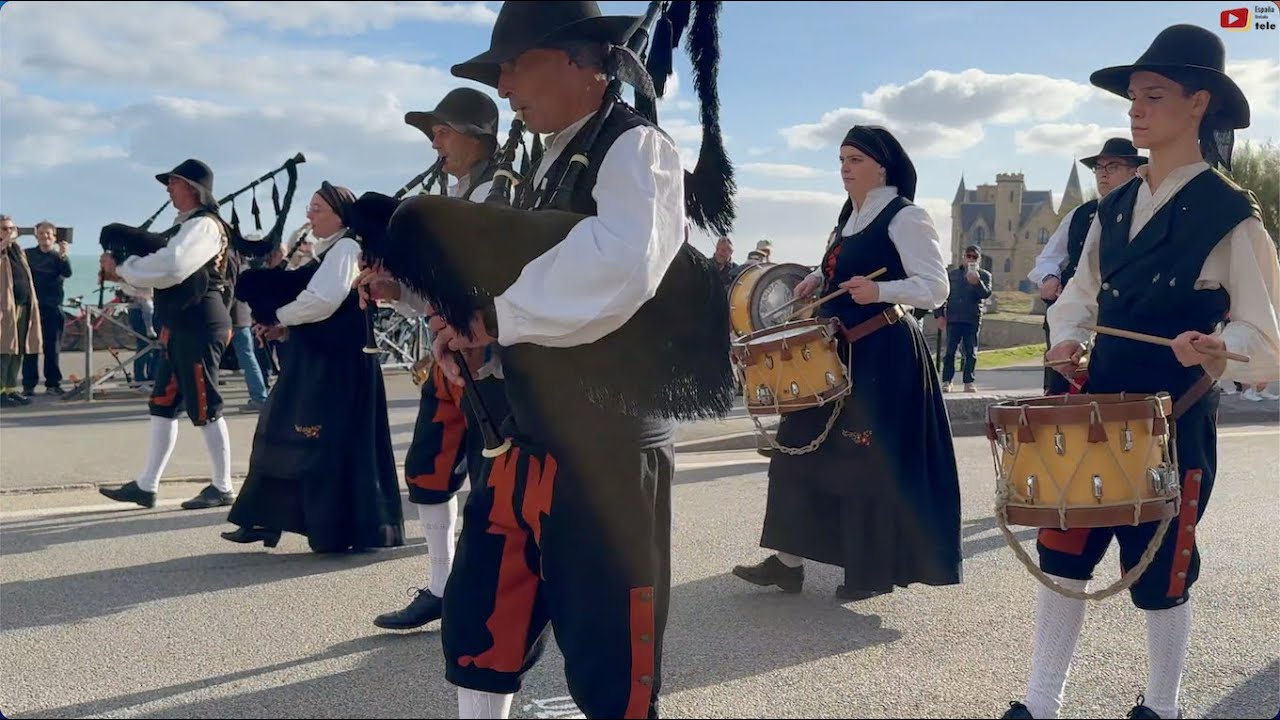 OVIEDO   🇪🇸| Banda de Gaitas Quiberon Festival Presqu'île Breizh  | España Bretaña Tele