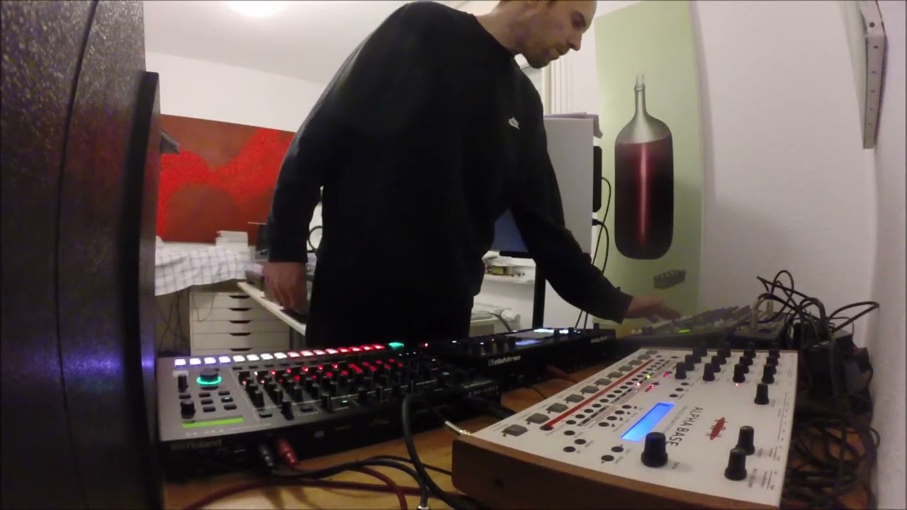Mister Jay - LiveJam #02 - Analog [Micro, Deep, Minimal]