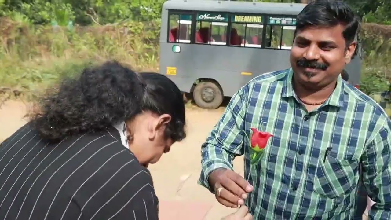 2001 പിരിഞ്ഞ കൂട്ടുകാർ 23 വർഷങ്ങൾക്ക് ശേഷം കണ്ടുമുട്ടിയപ്പോൾ