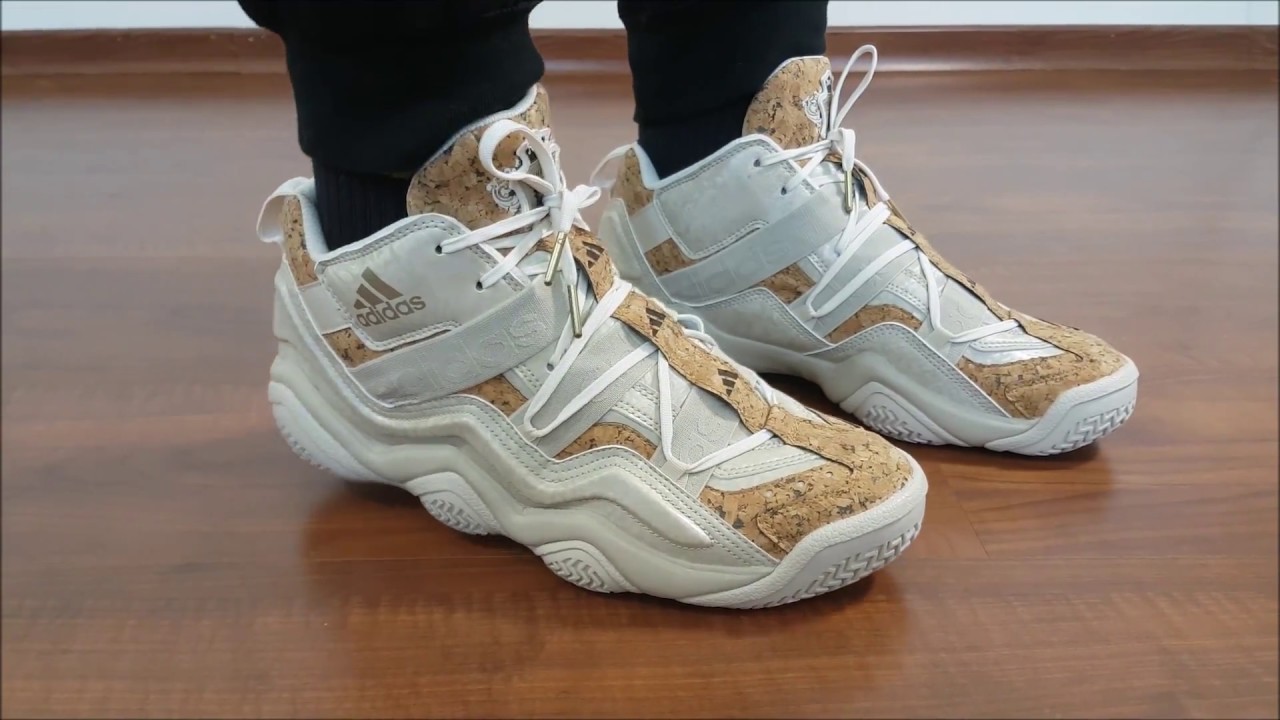 T&ecirc;nis Adidas Top Ten 2000 - Vino Kobe Bryant (On Feet)