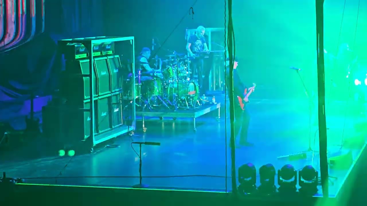 Loverboy - Turn Me Loose (Live). Charleston, WV. 11/15/25