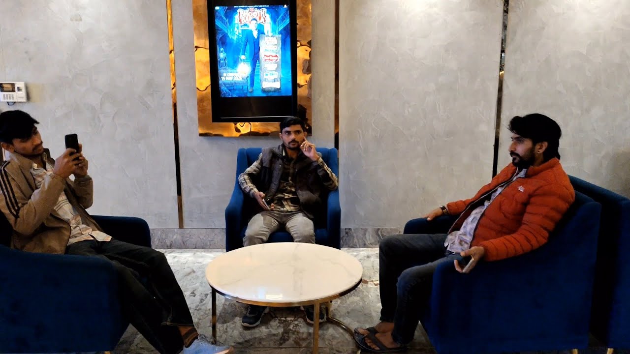 Border 2 dekhne gaye the Ahmedabad m 🥰🥰 very super movie 🍿🎥
