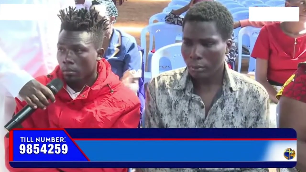 WAIMBAJI WAKUJIA NYOTA ZAO KWA PASTOR GILLACK.