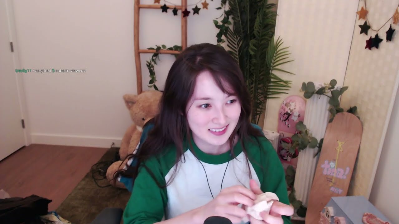 SQUID CRAFT GAMES!! DIA 2!!!! squid game makeup time - tinakitten vod (11/20/25)