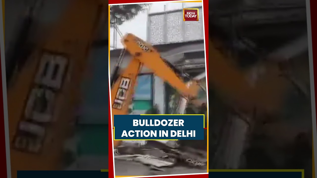 Bulldozer Action At Alfa Garden In Delhi Over DDA Land Dispute #delhi #bulldozeraction #viralvideo