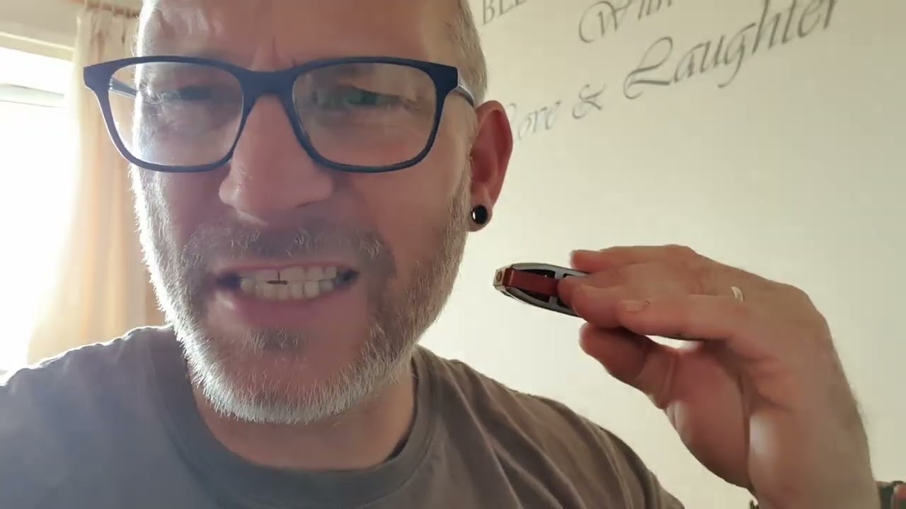 Tongue switching/blocking hole 1&2 on C harmonica